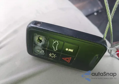 2013 Volvo S60 T5/T5 Platinum/T5 Premier/T5 Premier Plus z USA, uszkodzony, nr VIN YV1612FS8D1213879